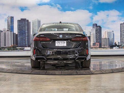 New 2026 BMW 550e xDrive w/ Premium Package image 11