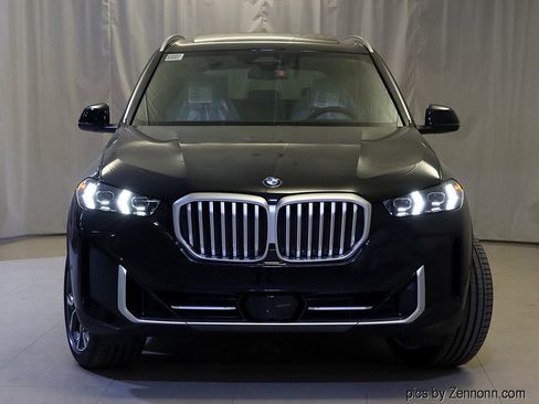 New 2026 BMW X5 xDrive40i w/ Climate Comfort Package AWD/4WD image 5