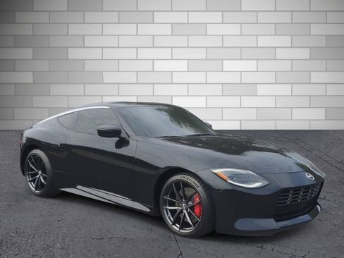 Used 2023 Nissan Z w/ Floor Mat Package (L93) RWD image 7