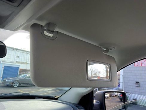 Used 2018 RAM 1500 Express w/ Express Value Package image 28