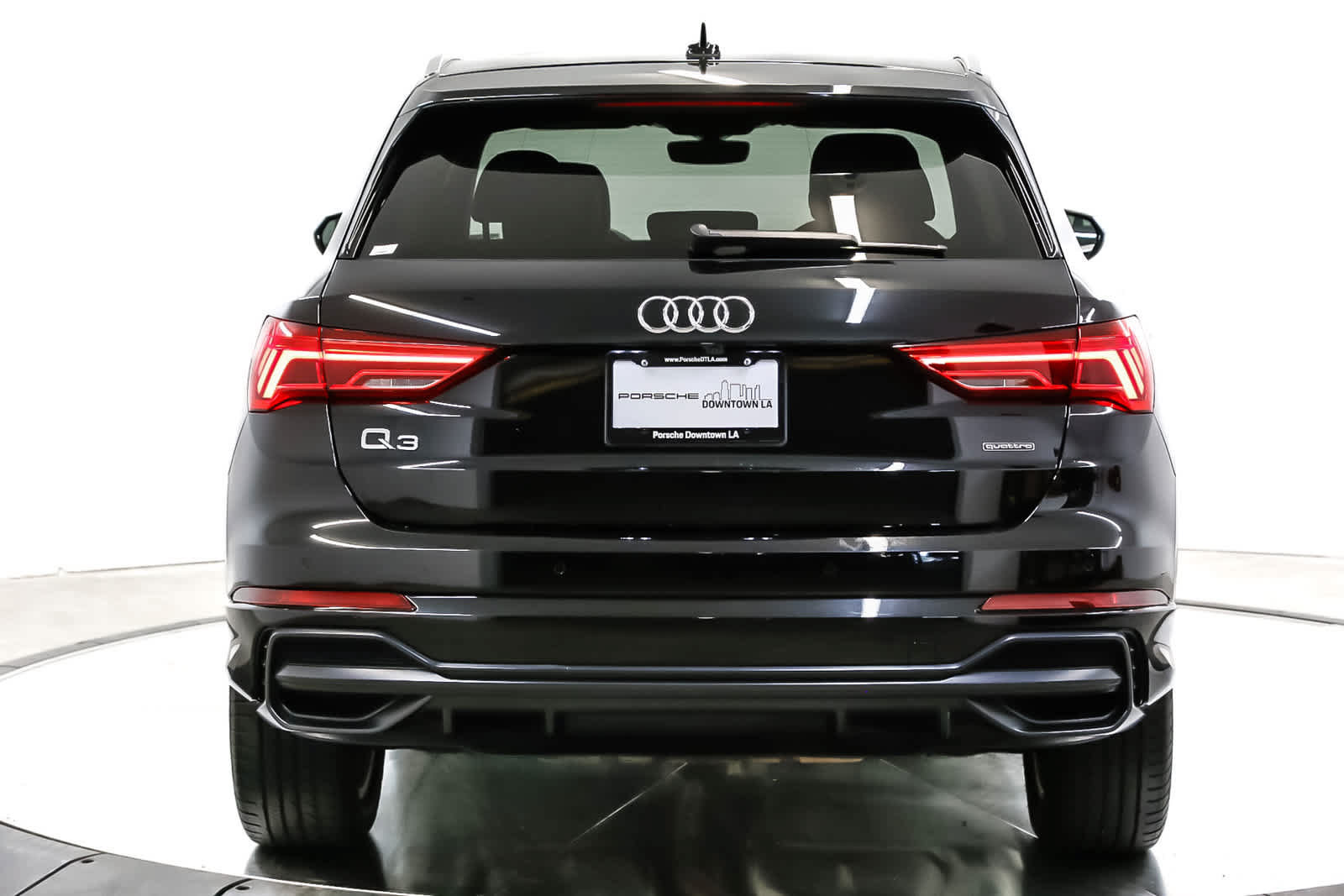 Used 2022 Audi Q3 2.0T Premium Plus w/ Premium Plus Package AWD/4WD image 10