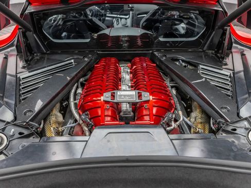 Used 2024 Chevrolet Corvette Z06 RWD image 9