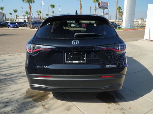 Used 2026 Honda HR-V LX image 6