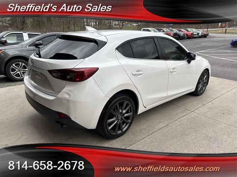 Used 2016 MAZDA MAZDA3 i Touring w/ Popular Equipment Package image 4
