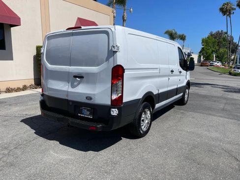 Used 2016 Ford Transit 250 130 Low Roof w/ Exterior Upgrade Package RWD image 5