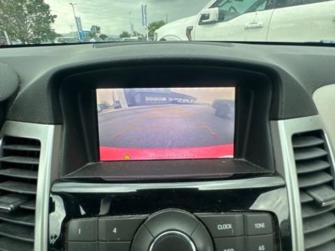 Used 2016 Chevrolet Cruze LT FWD image 26