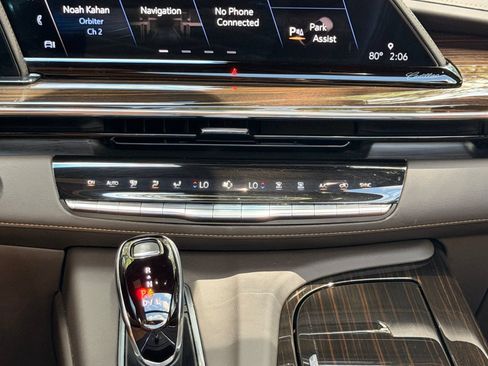 Used 2023 Cadillac Escalade Sport w/ Touring Package AWD/4WD image 21