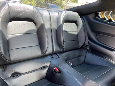 Used 2017 Ford Mustang Coupe RWD image 30