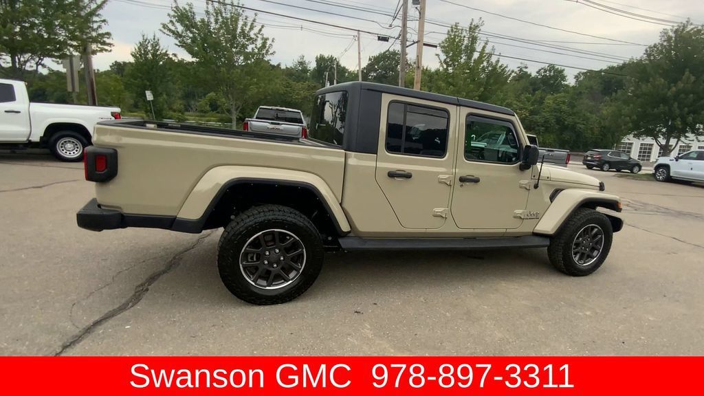 Used 2022 Jeep Gladiator Overland AWD/4WD image 10