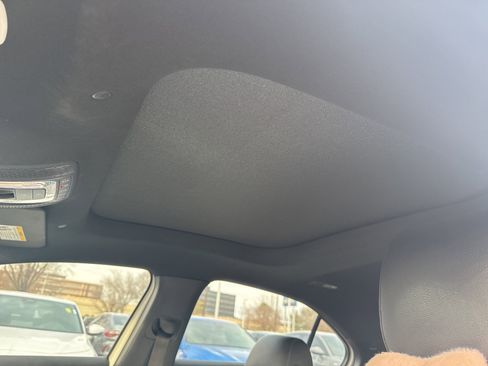 Used 2022 Mercedes-Benz A 220 A 220 w/ AMG Line image 9