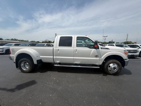 Used 2016 Ford F350 Lariat w/ Lariat Interior Package AWD/4WD image 2