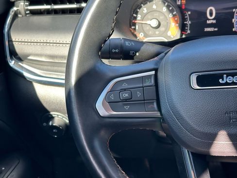 Certified 2022 Jeep Compass Limited image 8