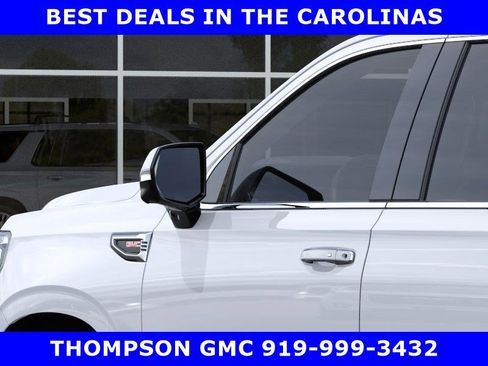 New 2026 GMC Yukon XL Denali w/ Sun & Power Step Package AWD/4WD image 12