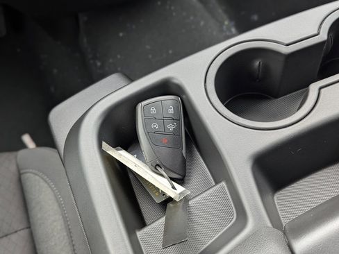 New 2026 GMC Sierra 1500 Elevation image 25