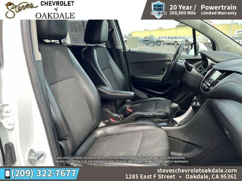 Certified 2019 Chevrolet Trax LT w/ LT Convenience Package FWD image 29