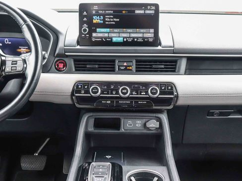 Certified 2023 Honda Pilot Elite image 16