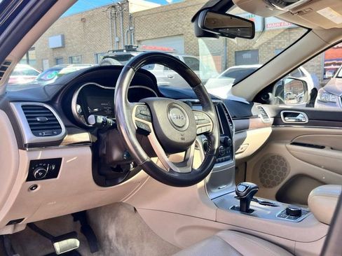 Used 2014 Jeep Grand Cherokee Overland image 12