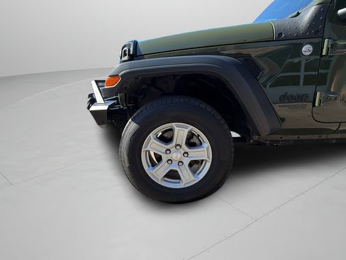 Used 2021 Jeep Wrangler Sport AWD/4WD image 16