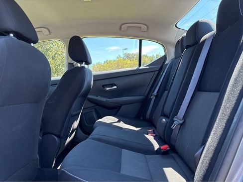 Used 2024 Nissan Sentra SV FWD image 15
