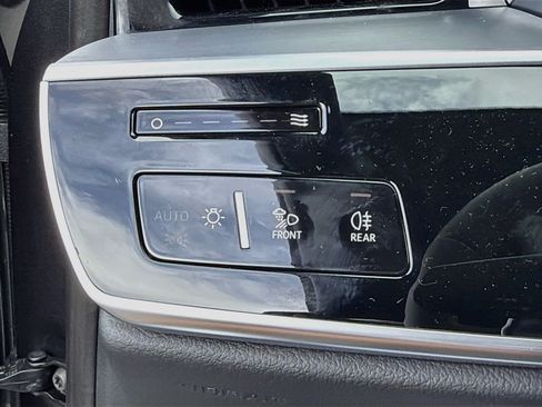 New 2026 Audi A8 L 3.0T AWD/4WD image 32