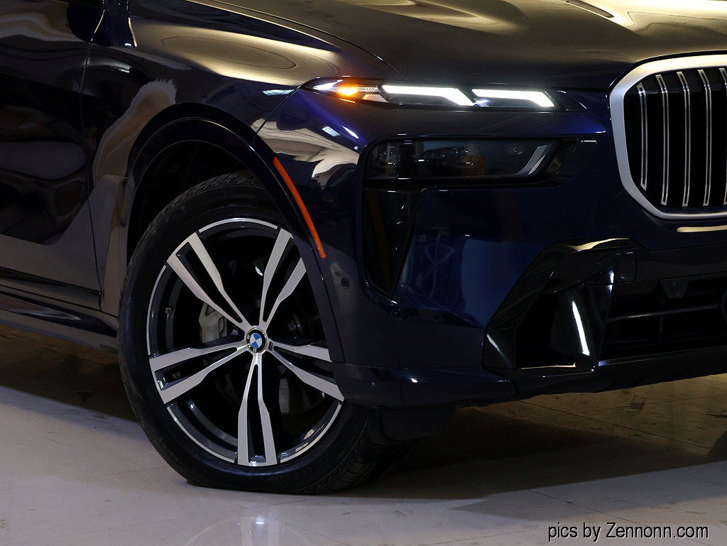 Certified 2025 BMW X7 xDrive40i AWD/4WD image 3
