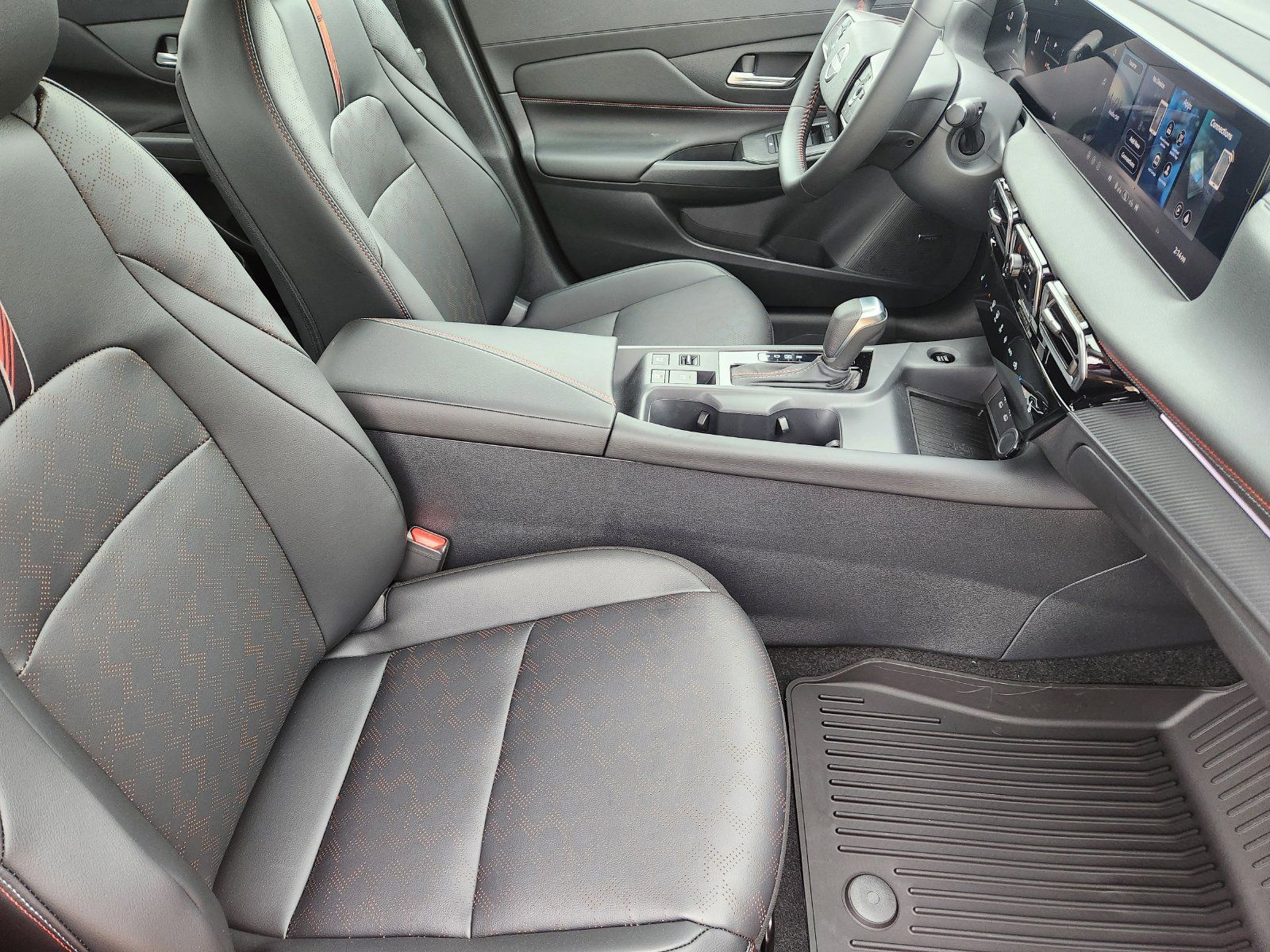New 2026 Nissan Sentra SR w/ SR Premium Package FWD image 12