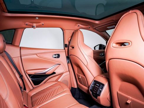 Used 2023 Aston Martin DBX 707 image 17