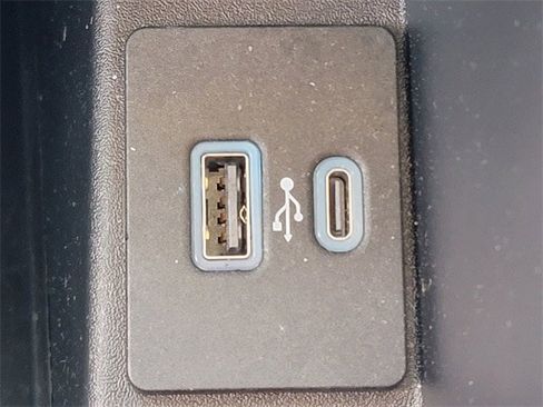 Certified 2022 Ford Edge SEL w/ Convenience Package image 7