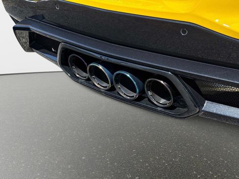 Used 2025 Chevrolet Corvette Z06 RWD image 18