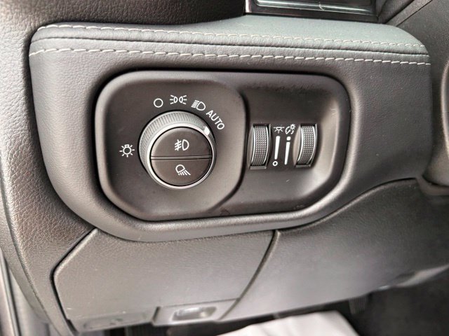 Used 2024 RAM 2500 Limited AWD/4WD image 27