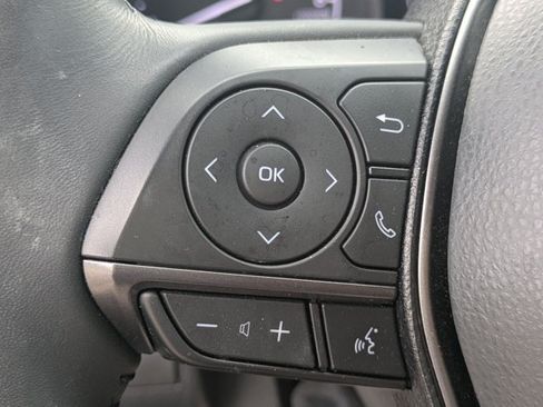 Used 2023 Toyota Camry SE FWD image 13