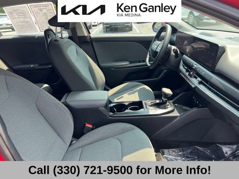 Certified 2025 Kia K4 FWD image 53