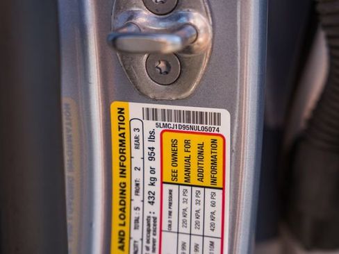 Used 2022 Lincoln Corsair AWD w/ Premium Package image 41