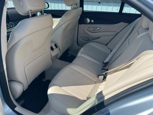 Used 2017 Mercedes-Benz E 300 4MATIC image 19