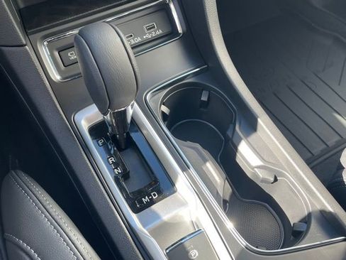 New 2026 Subaru Ascent Limited image 13