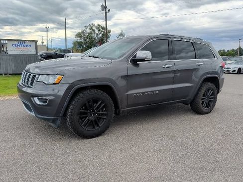 Used 2017 Jeep Grand Cherokee Limited w/ Trailer Tow Group IV AWD/4WD image 1