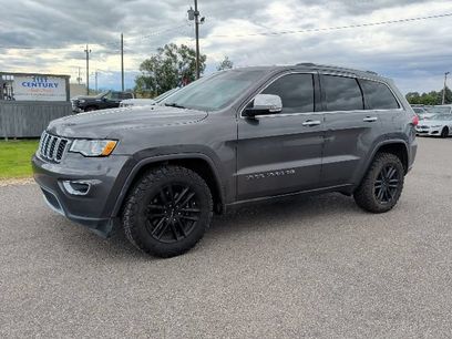 Used 2017 Jeep Grand Cherokee Limited w/ Trailer Tow Group IV