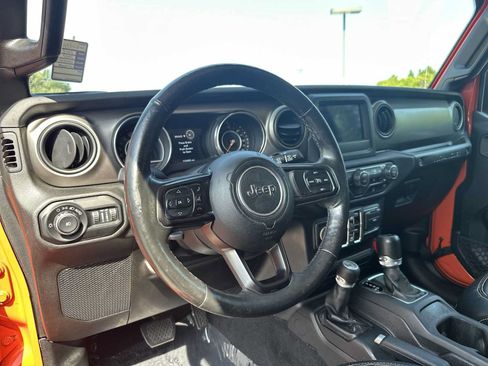 Used 2018 Jeep Wrangler Unlimited Sport S AWD/4WD image 16