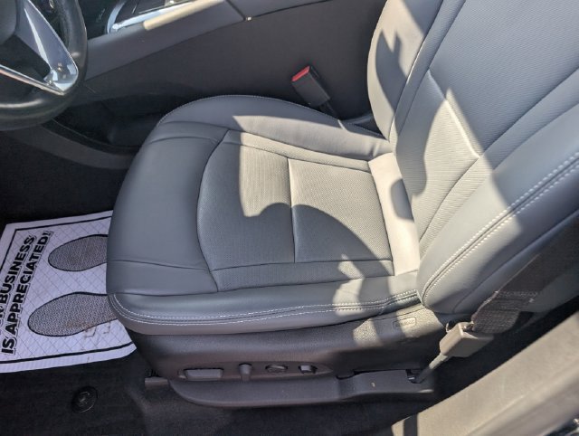 Used 2023 Buick Enclave Premium w/ Experience Buick Package AWD/4WD image 17