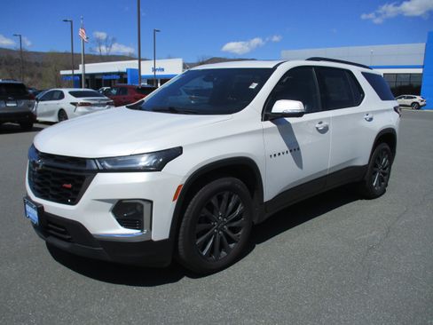 Certified 2023 Chevrolet Traverse RS AWD/4WD image 1