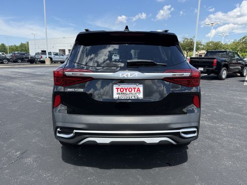 Used 2023 Kia Seltos EX AWD/4WD image 6