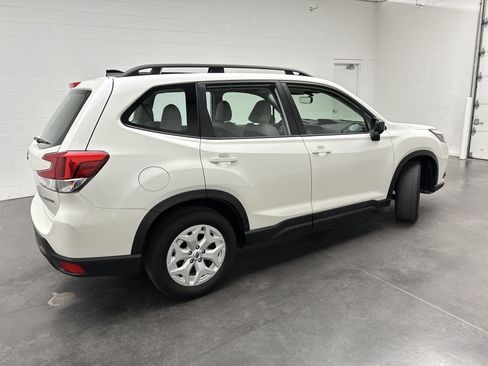 Used 2024 Subaru Forester AWD/4WD image 8