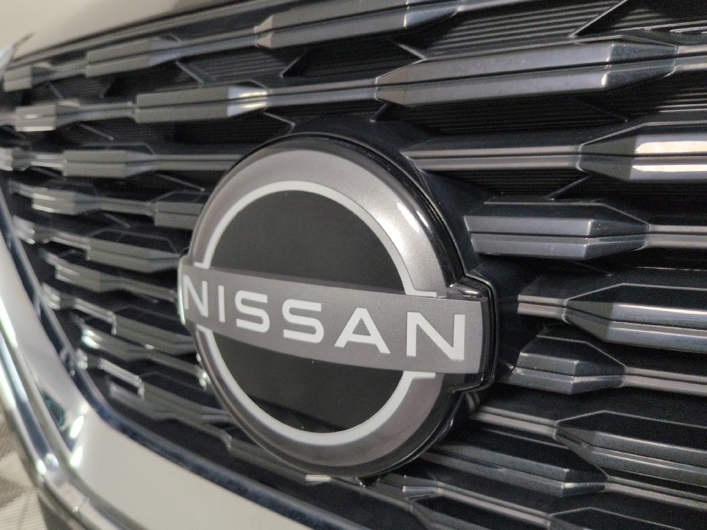 Used 2023 Nissan Rogue SV AWD/4WD image 15