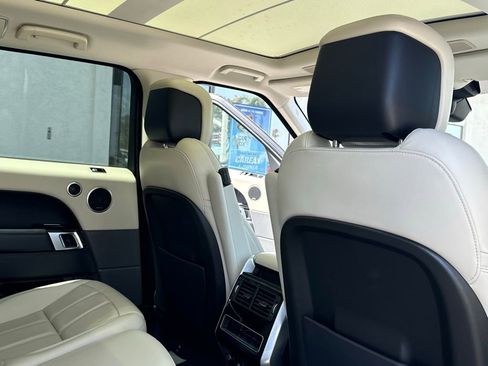 Used 2019 Land Rover Range Rover Sport HSE AWD/4WD image 21