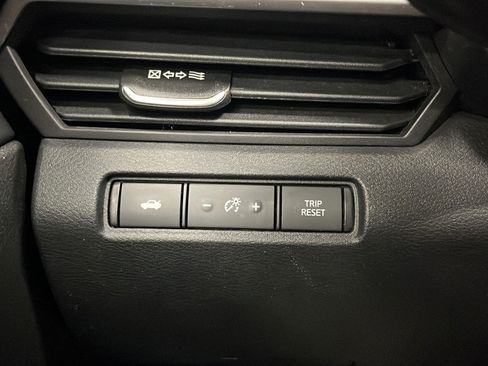 Used 2023 Nissan Altima 2.5 SV FWD image 27