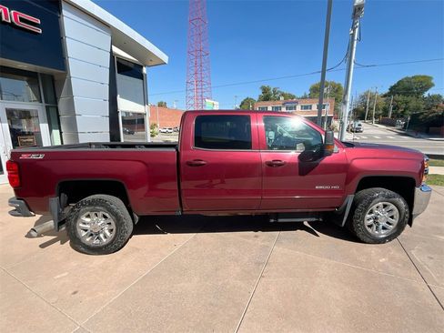 Used 2016 Chevrolet Silverado 2500 LT w/ LT Convenience Package image 7