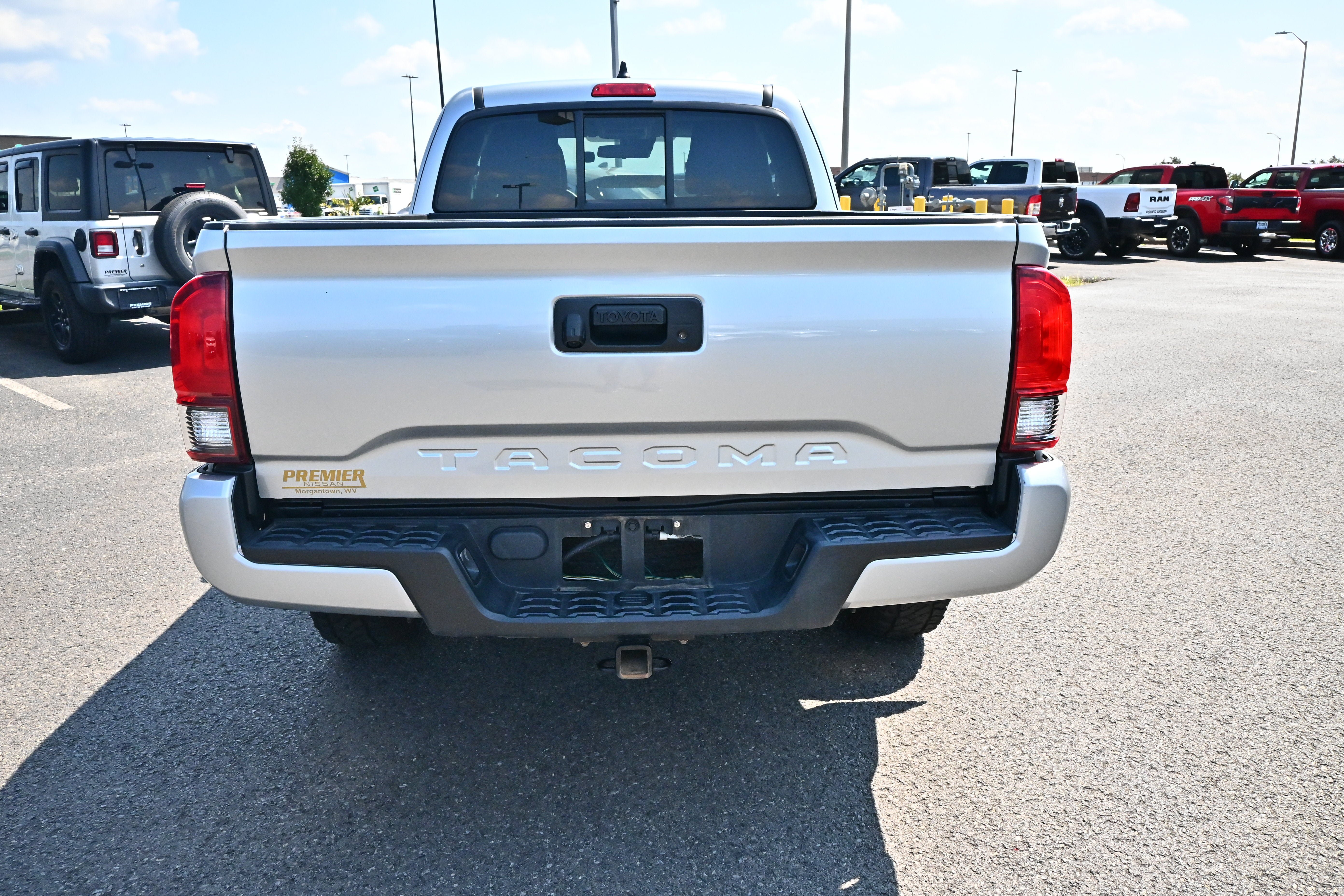 Used 2023 Toyota Tacoma SR w/ SR Convenience Package RWD image 7