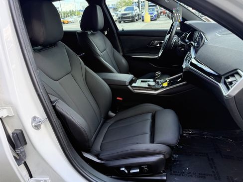 Used 2021 BMW 330i Sedan w/ Convenience Package RWD image 18