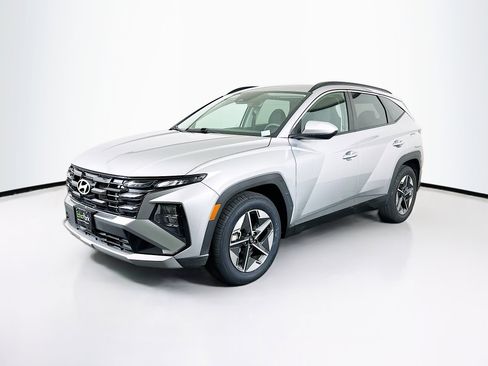 Used 2025 Hyundai Tucson SEL FWD image 3