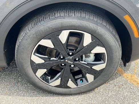 Used 2024 Kia Sportage X-Line w/ X-Line Premium Package image 12